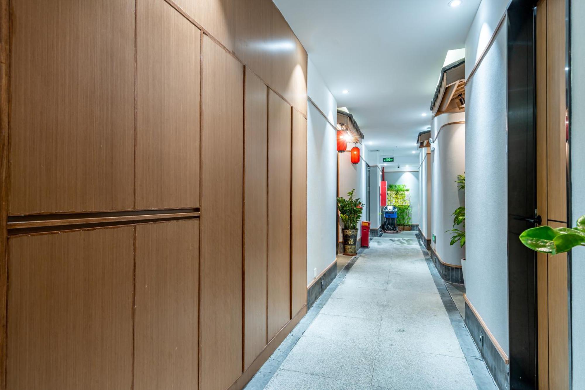 Waifiden Hotel -Former Tokai Hotel - Xiaobei Metro Station - During The Canton Fair, There Will Be Shuttle Buses For Transportation Back And Forth Exterior photo